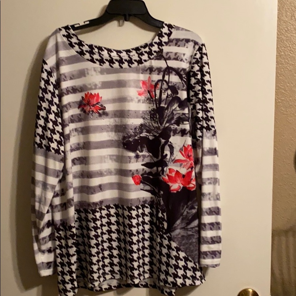 Black and white Blouse